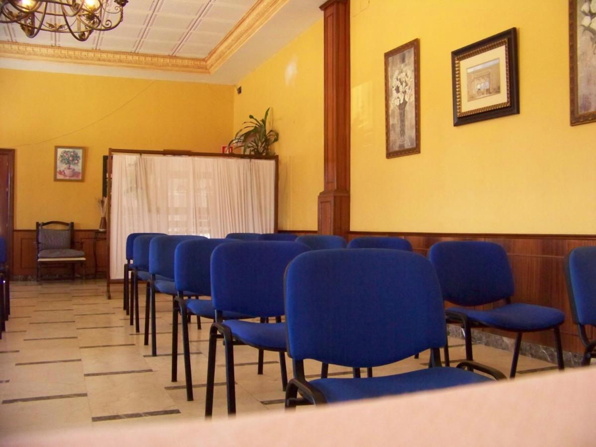 Hostal El Lirio بويويوس بار ديل كوندادو الغرفة الصورة