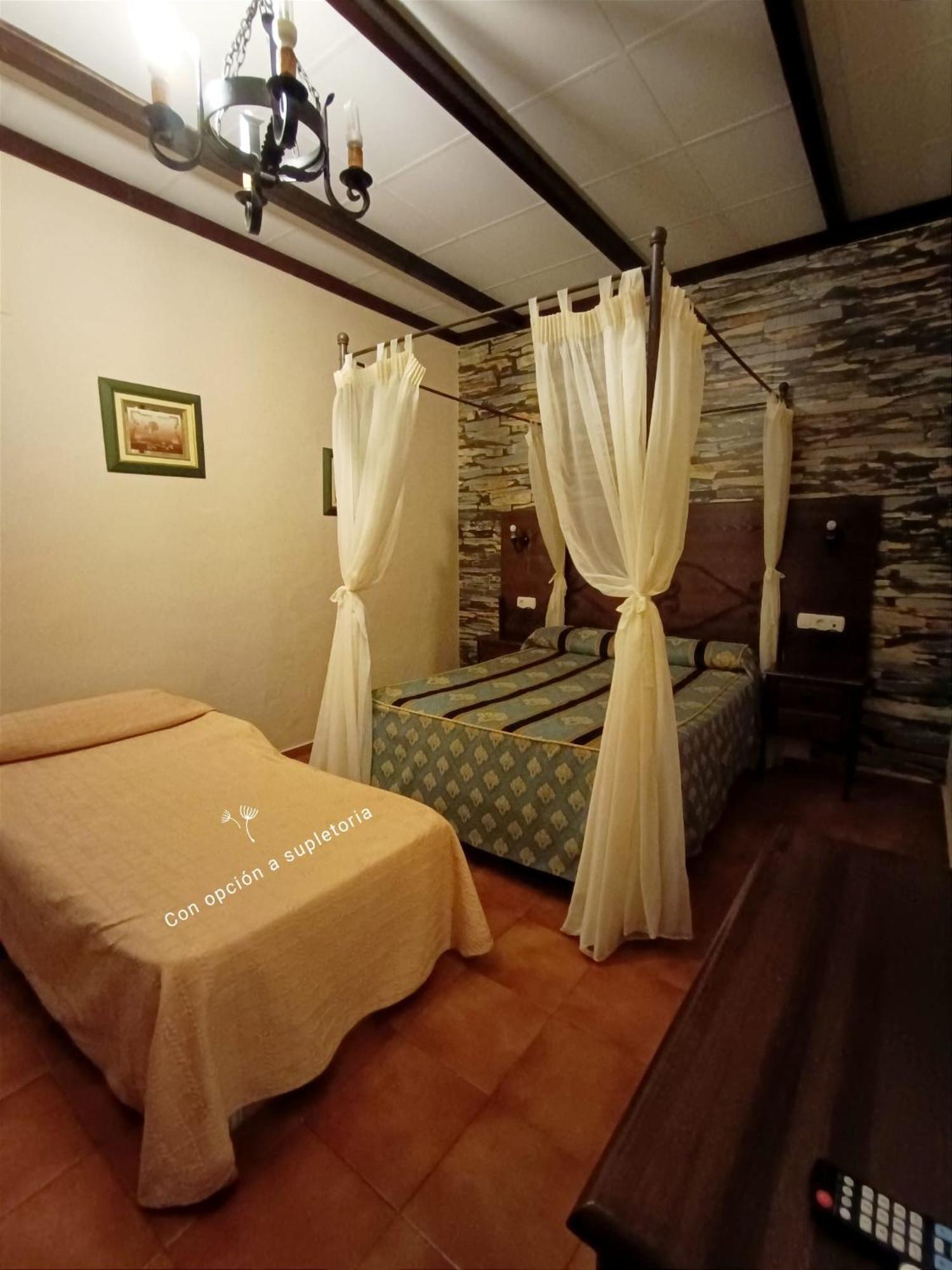 Hostal El Lirio بويويوس بار ديل كوندادو المظهر الخارجي الصورة