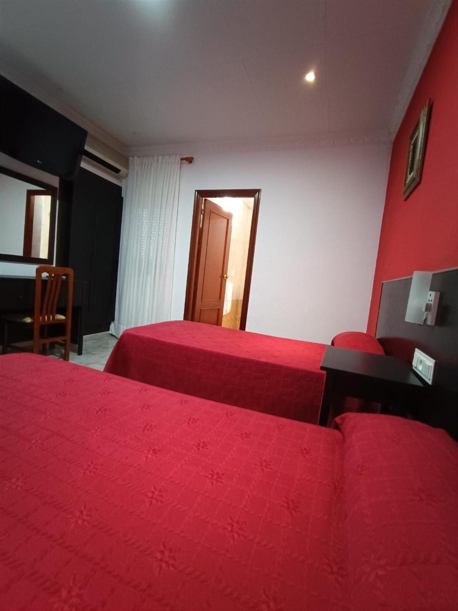 Hostal El Lirio بويويوس بار ديل كوندادو المظهر الخارجي الصورة