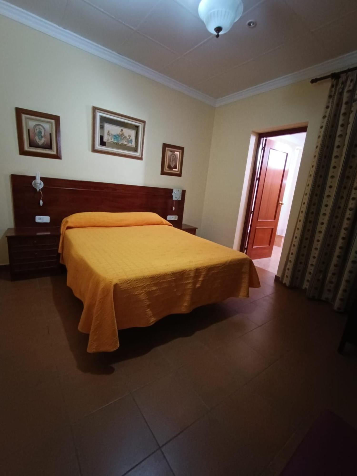 Hostal El Lirio بويويوس بار ديل كوندادو المظهر الخارجي الصورة